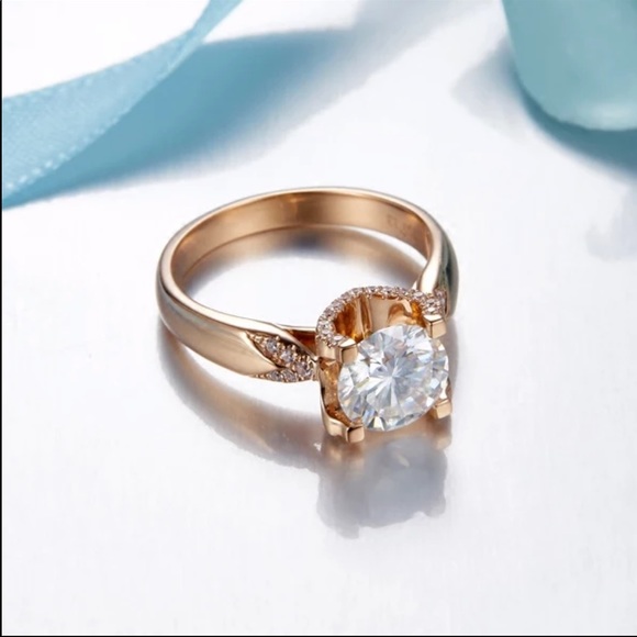 New Luxury Yellow Gold Diamond Bridal Ring 💍 - Picture 3 of 4